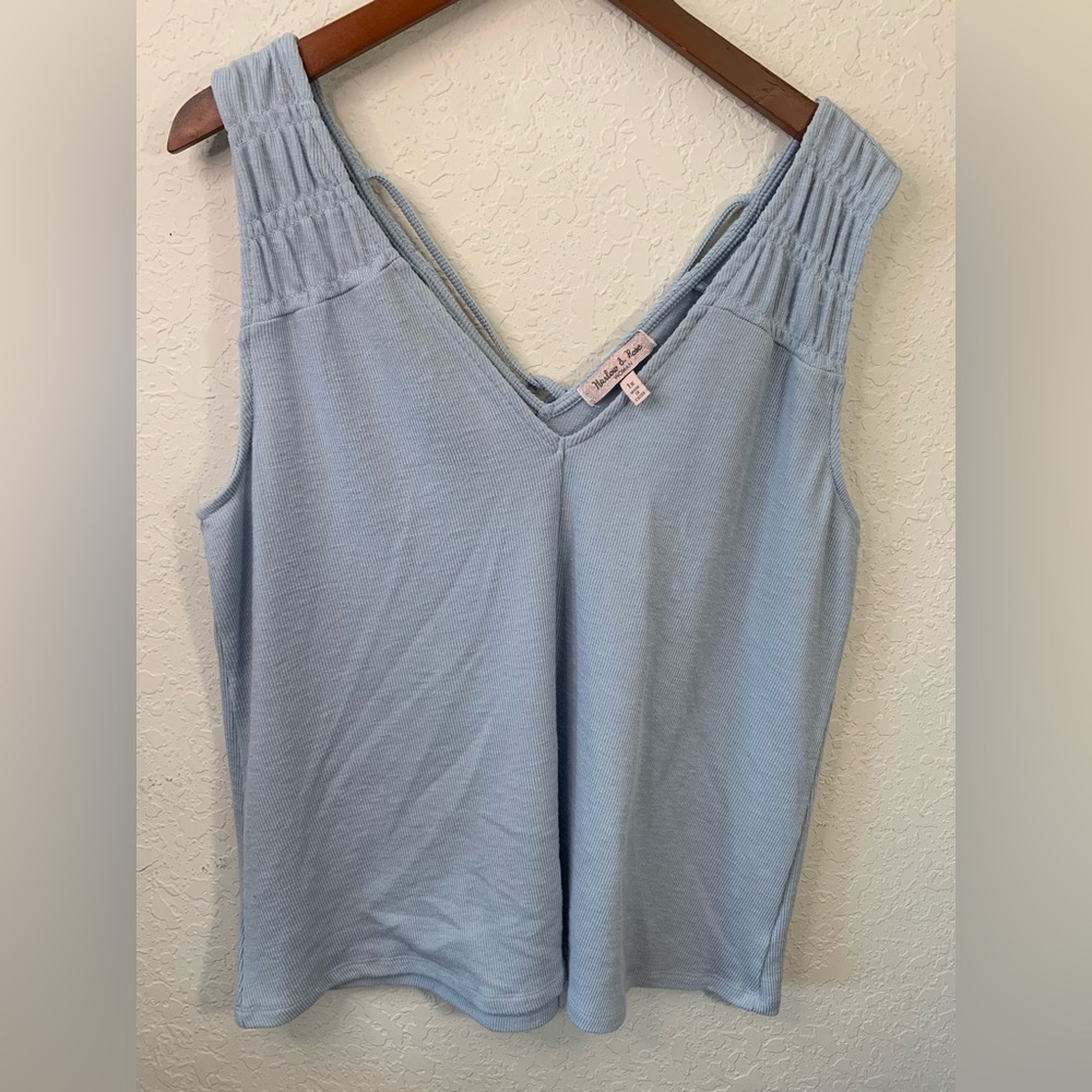 Harlow & Rose Light Blue Women's Tank Top